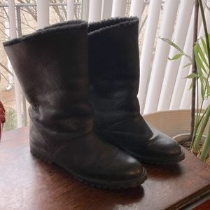 Black La Canadaienne Shearling lined lug boots women’s 10 winter boot